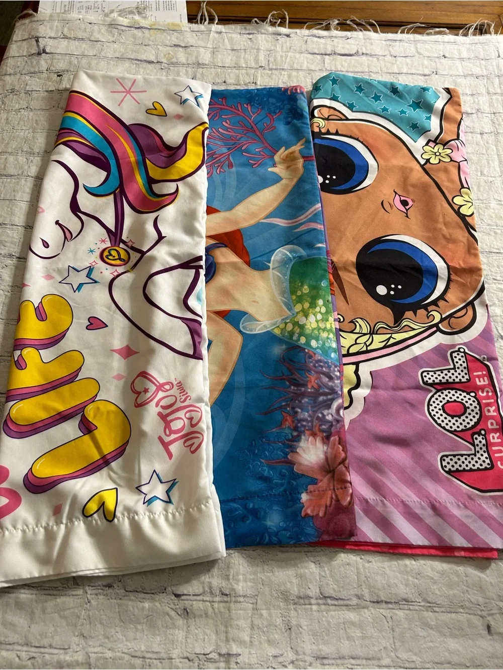 DISNEY PRINCESS L.O.L SURPRISE AND JOJO SIWA NICKELODEON COLORFUL PILLOW CASES